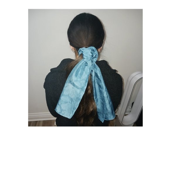 100% silk scarf - Picture 3 of 3